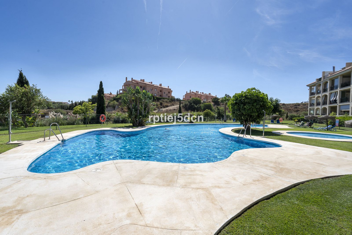 6a6e318c2942b1370b067255b046d039 - 23