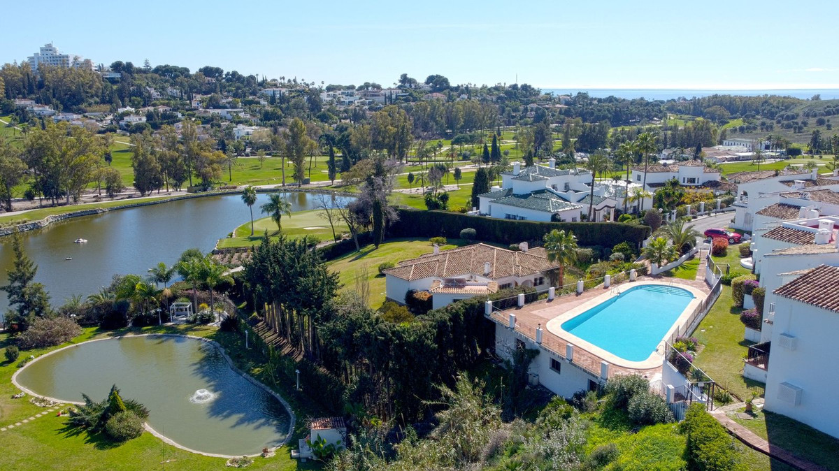 6a720790512992350ed6603a5ff0b315 - 19