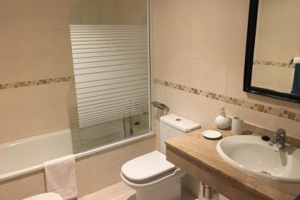 6af1966367b345a2454c68278f0d1f4c - 10