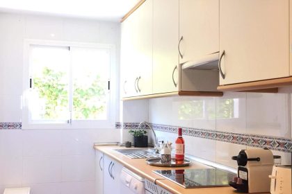 6af1966367b345a2454c68278f0d1f4c - 6