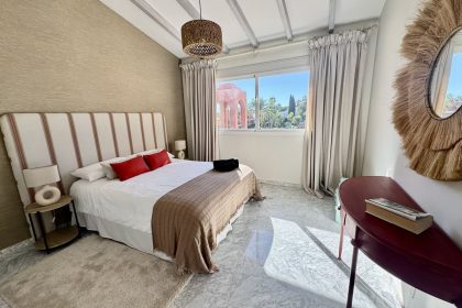 6b0ee2b1c6be9c287d0c703d361db4ae - 17