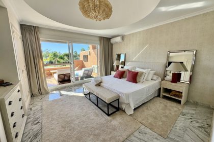 6b0ee2b1c6be9c287d0c703d361db4ae - 19