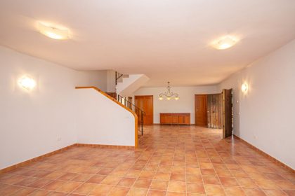 6b8fbc76a512816ab4fb438a7d1e53f9 - 26