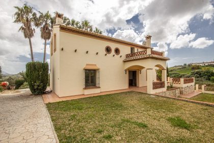 6b8fbc76a512816ab4fb438a7d1e53f9 - 27