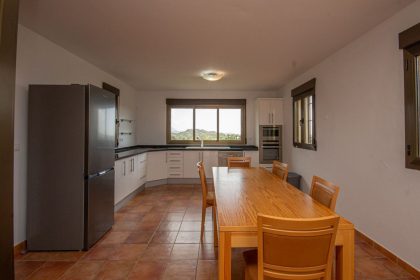 6b8fbc76a512816ab4fb438a7d1e53f9 - 4