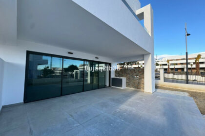 6c0f64cf5b03bed1114ca51099136df4 - 1