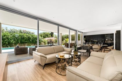 6c4ce75a6d20302359c717cf1a7fb0d9 - 8