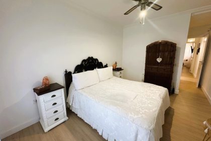 6d4e6155a70c151a9eef693c4035a23f - 4