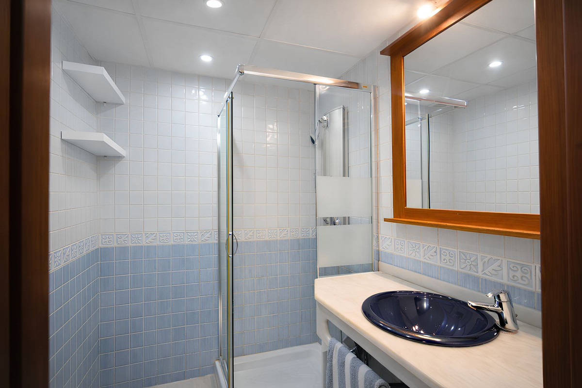 6d600c36605823b23bfc5fe00228aeb5 - 6