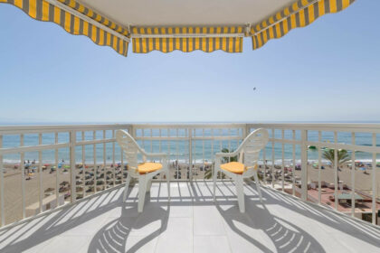 6edeec4ebcbce8e9023f3ee85798ac36 - 1