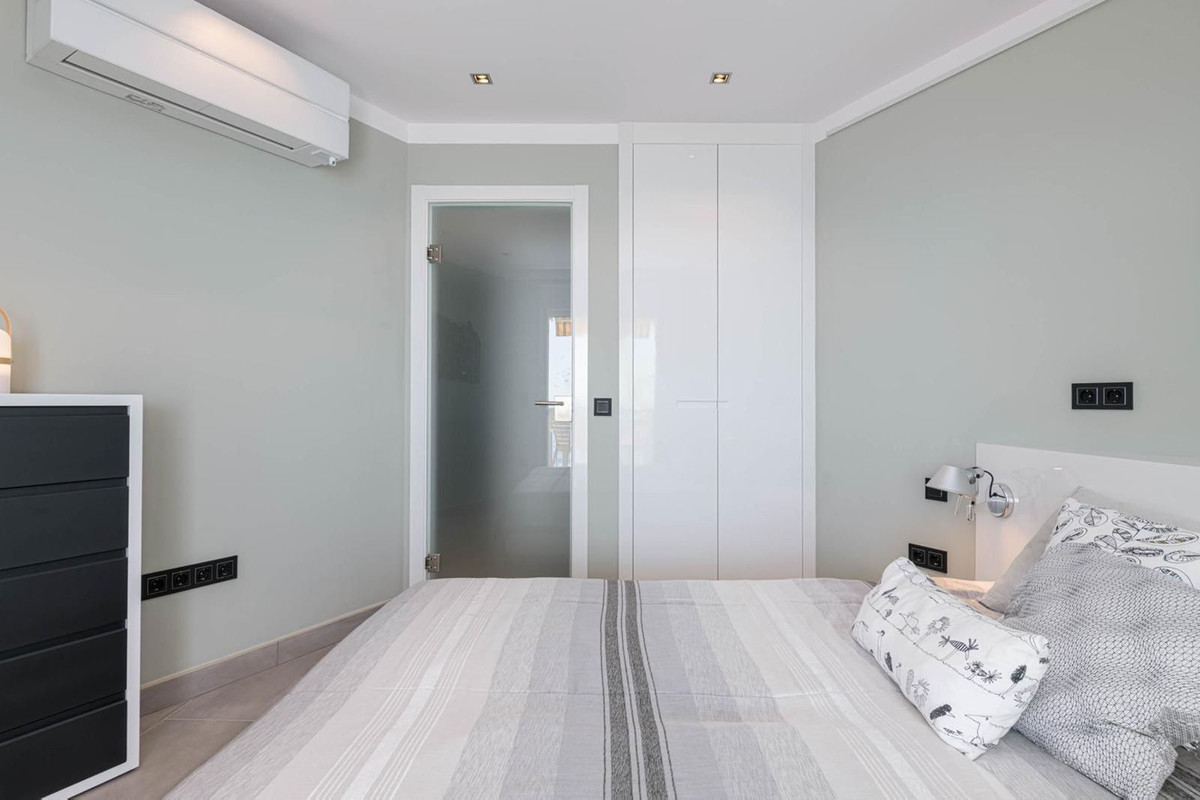 6edeec4ebcbce8e9023f3ee85798ac36 - 11