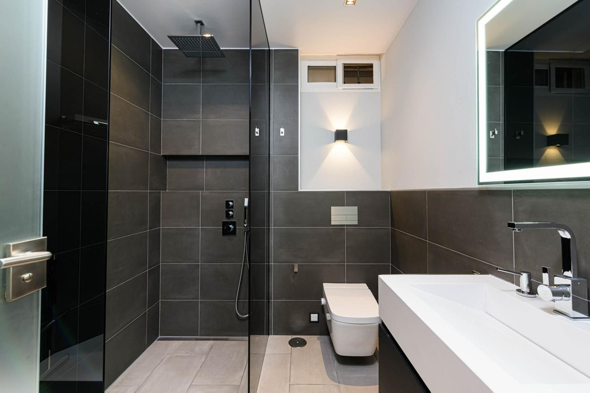 6edeec4ebcbce8e9023f3ee85798ac36 - 13