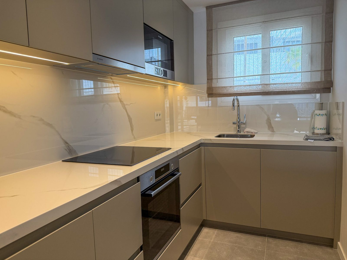 6eedb29fdafddbc9ac71931886b5a281 - 12