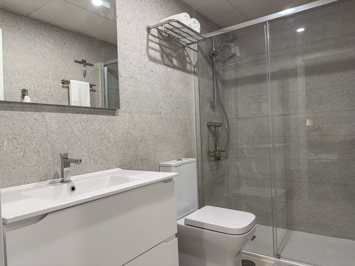 6eedb29fdafddbc9ac71931886b5a281 - 24