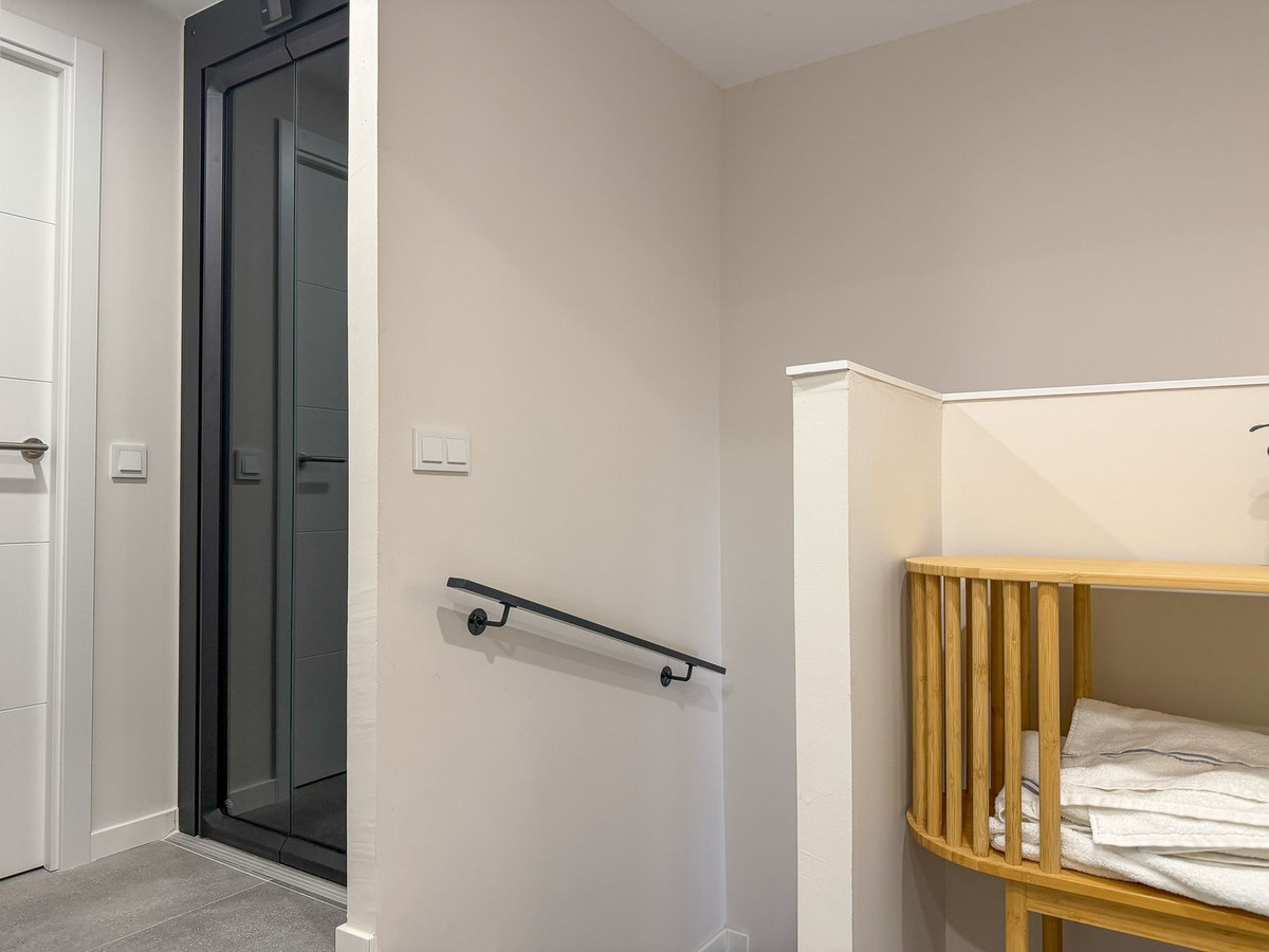 6eedb29fdafddbc9ac71931886b5a281 - 26