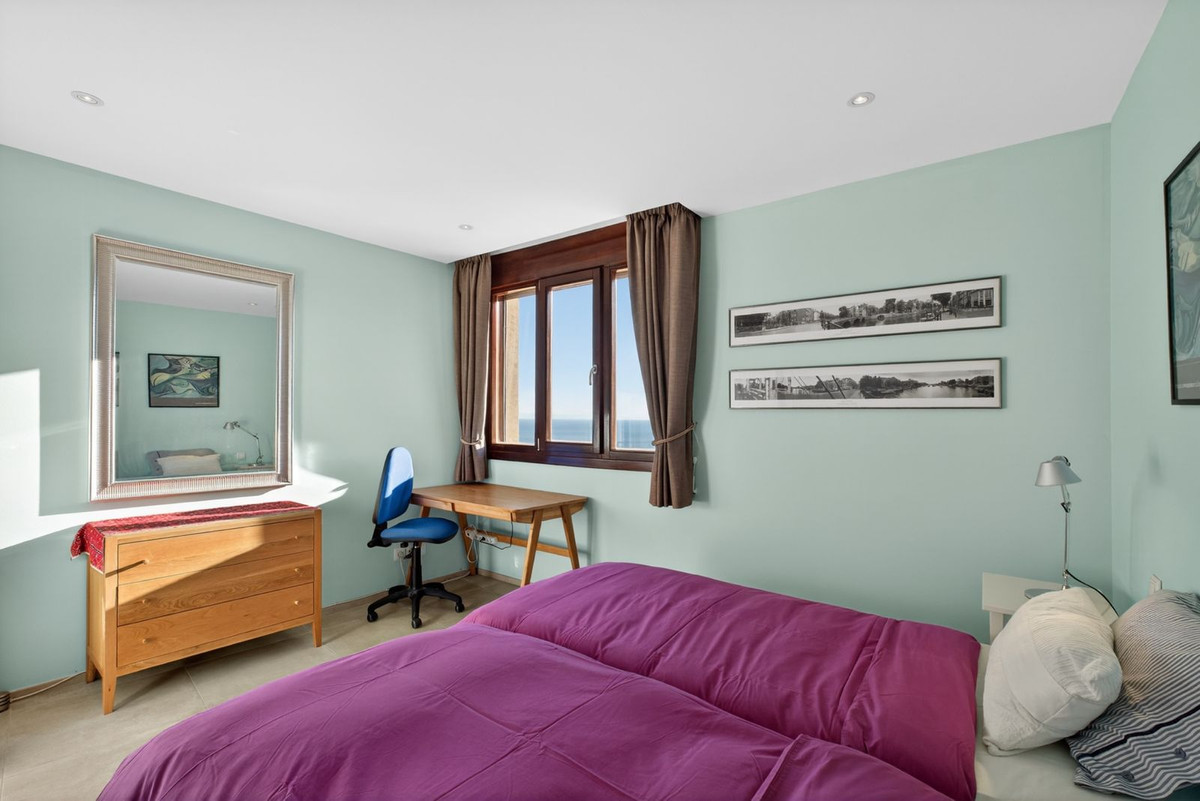 6ef53d007b8c132ece4018899578efb2 - 27