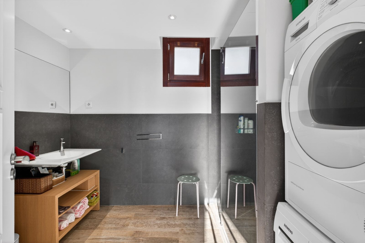 6ef53d007b8c132ece4018899578efb2 - 30