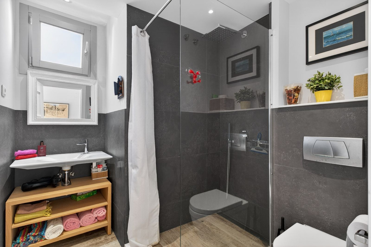 6ef53d007b8c132ece4018899578efb2 - 8