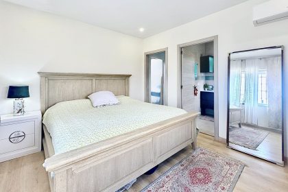 6efdb19777554892d84fd5a1b953f68f - 10