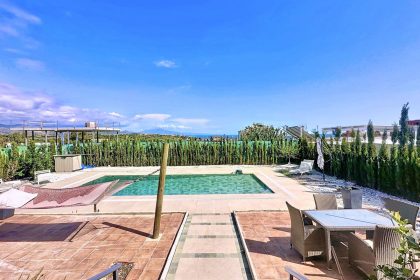 6efdb19777554892d84fd5a1b953f68f - 4