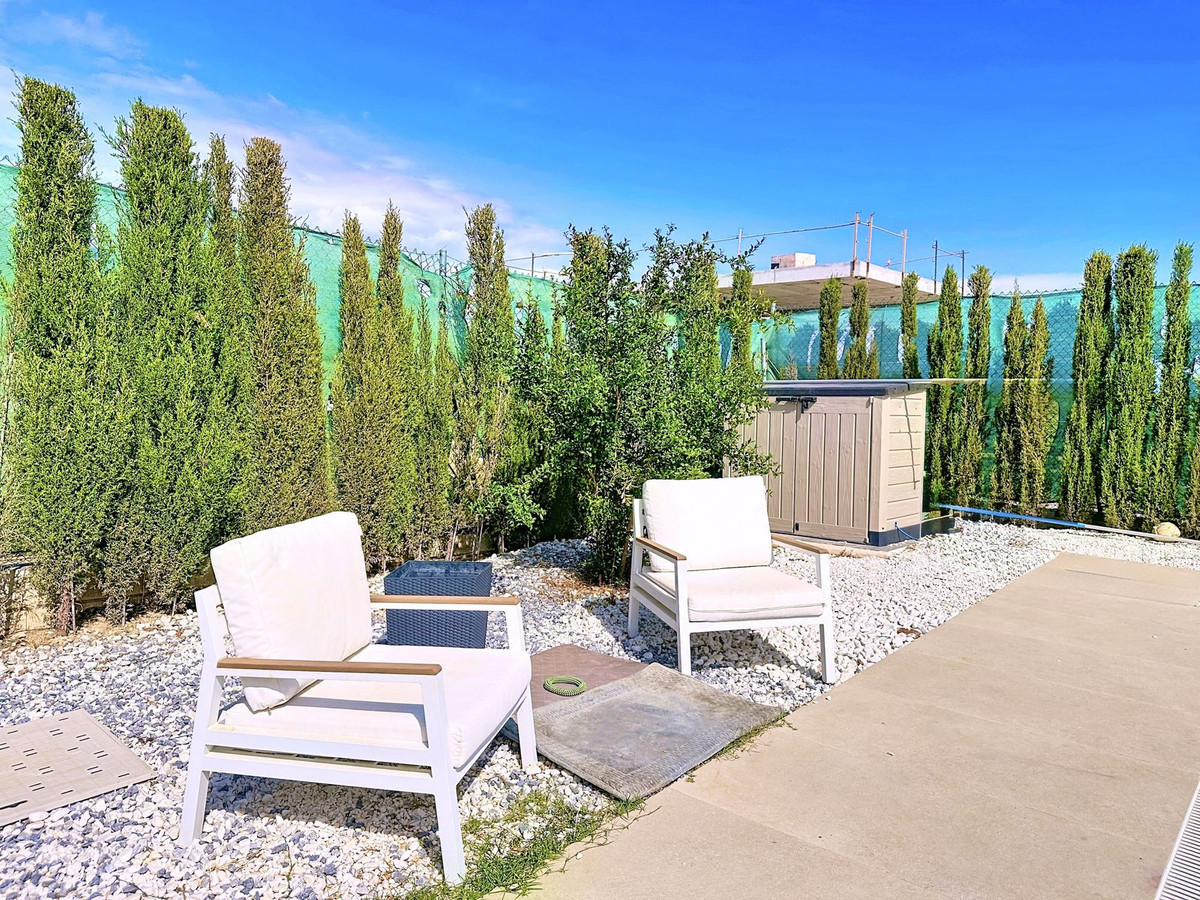 6efdb19777554892d84fd5a1b953f68f - 6