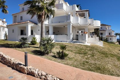 704794b72957f979df2caa92fdcdac7f - 23