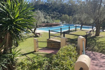 70ffbe31d774e99624f53fa1756d76e4 - 20