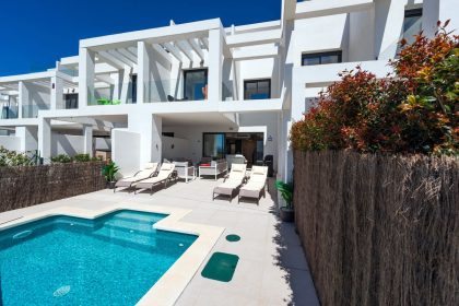 71e556a4cc6e932a4e1fd123b30919ba - 24