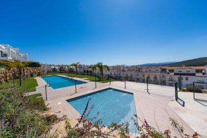 71e556a4cc6e932a4e1fd123b30919ba - 49