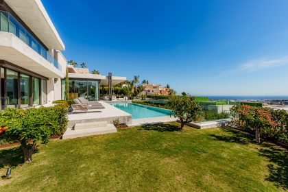 7218bd821a1e5980a675115256b60748 - 43