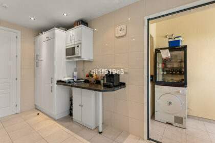 721e05b3c69090e5fa5e561cfb5f7314 - 19