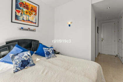 721e05b3c69090e5fa5e561cfb5f7314 - 25