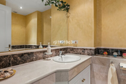 721e05b3c69090e5fa5e561cfb5f7314 - 28