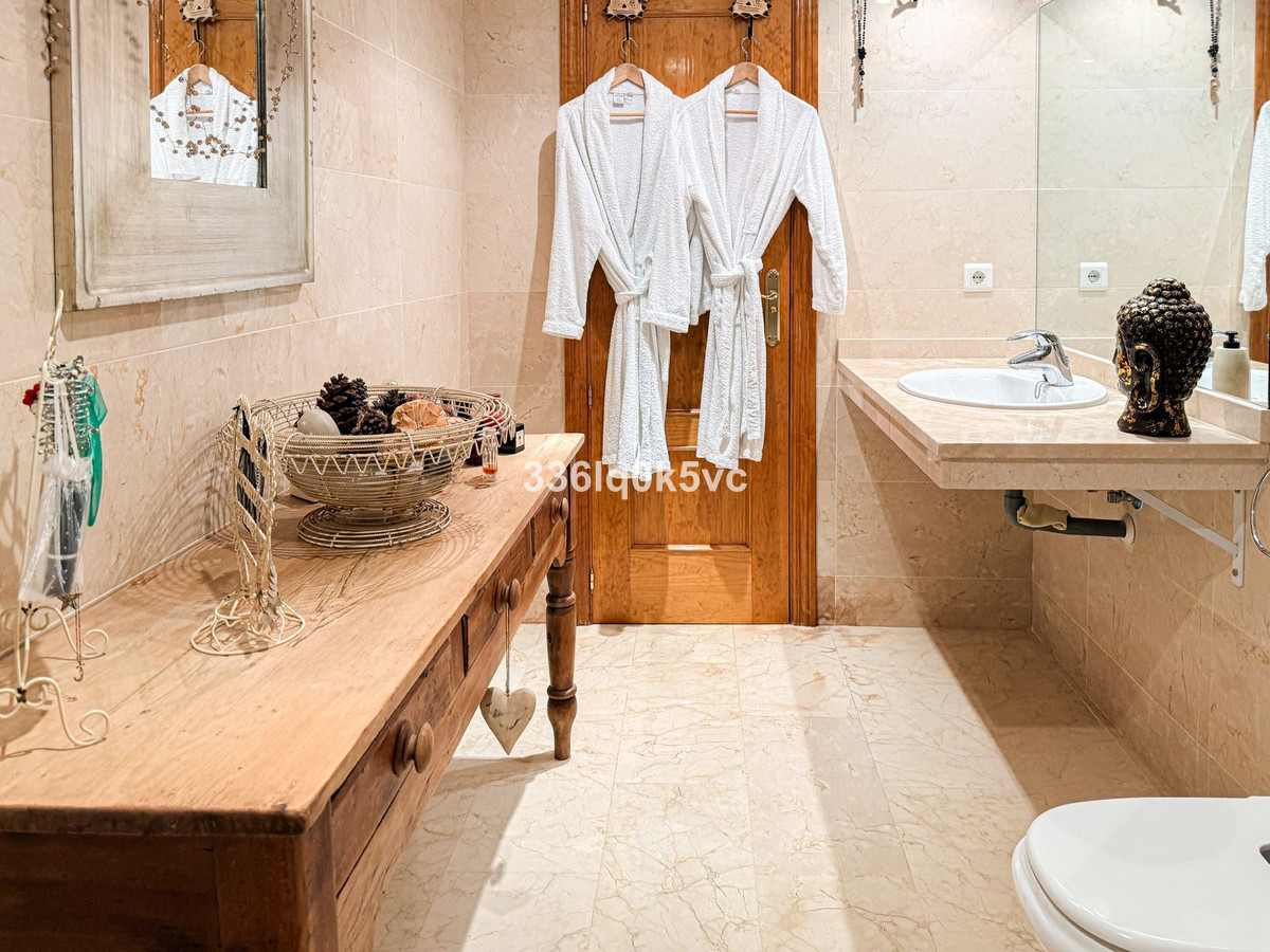 72988d9082d092474981c46f6b9065f4 - 20