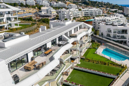 72b016a04a28fab64205a244a56c10e3 - 21