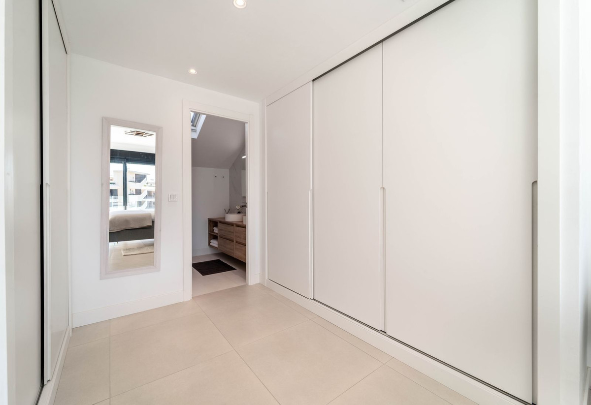 72b016a04a28fab64205a244a56c10e3 - 27