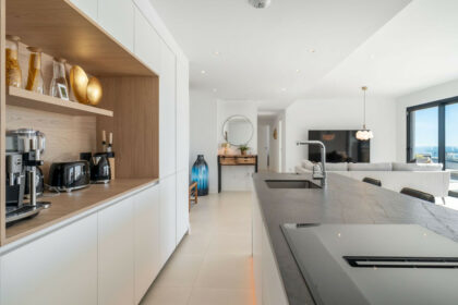 72b016a04a28fab64205a244a56c10e3 - 9