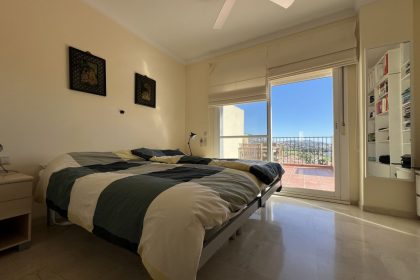 72ccb9eca104246db85a9ef7d7662b9b - 14