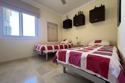 72ccb9eca104246db85a9ef7d7662b9b - 20