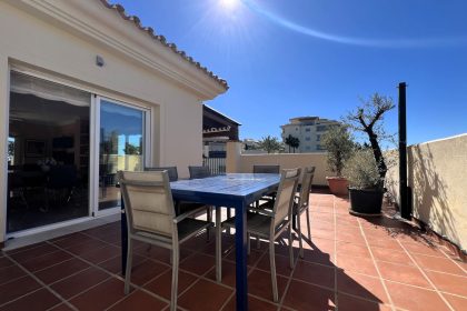 72ccb9eca104246db85a9ef7d7662b9b - 31