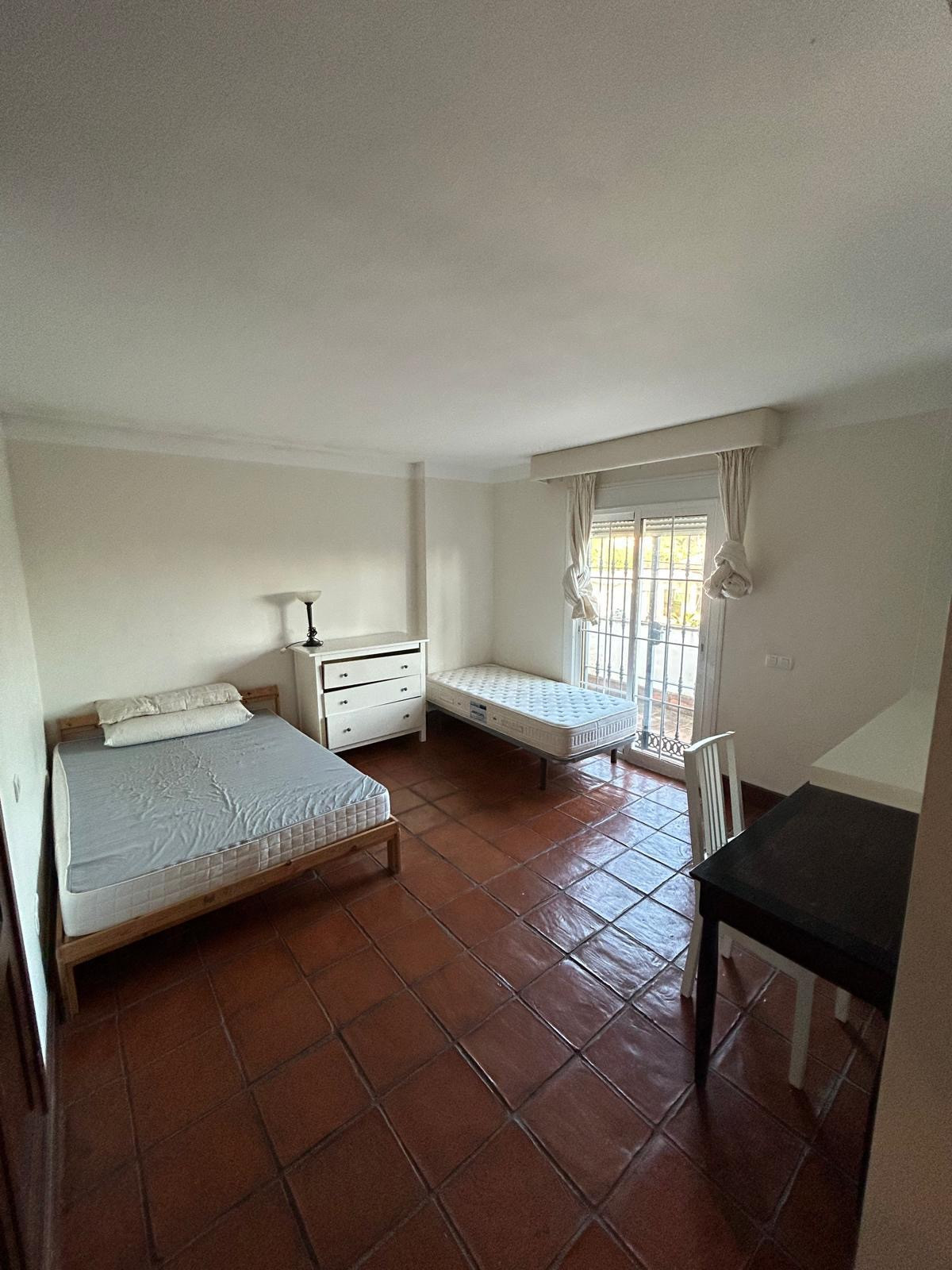 72e4909e48504d65347373dc9e59b261 - 13