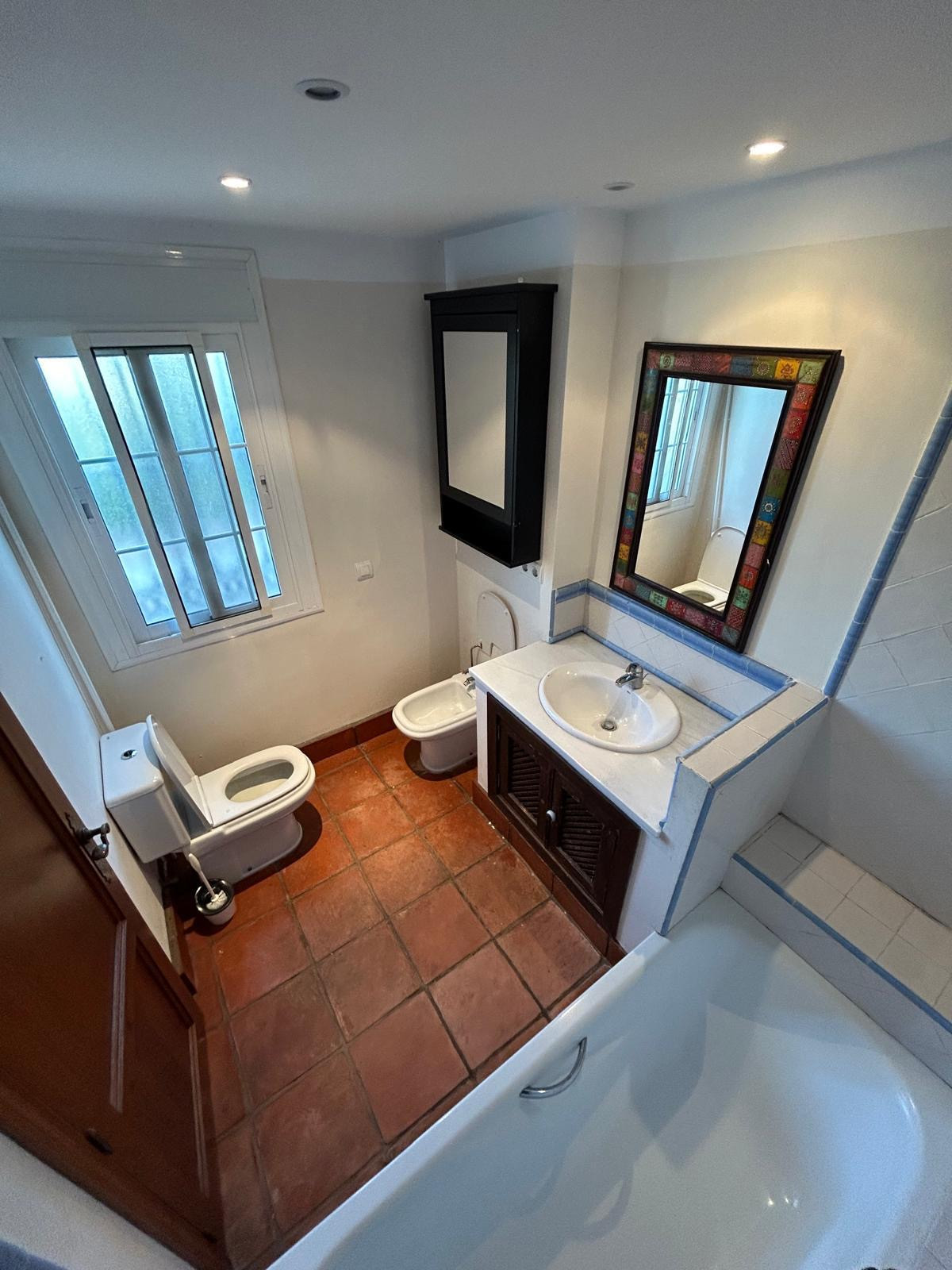 72e4909e48504d65347373dc9e59b261 - 14