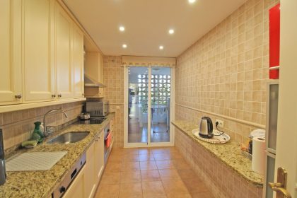 7307994460e84dd82cb57b5eb86ae231 - 7