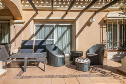 731d79a328ad62d4b84fd75e94f5156b - 4