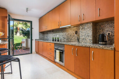 734fc75b00399b62200593599c332bc7 - 13