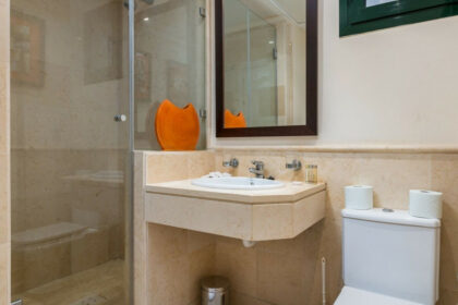 734fc75b00399b62200593599c332bc7 - 18