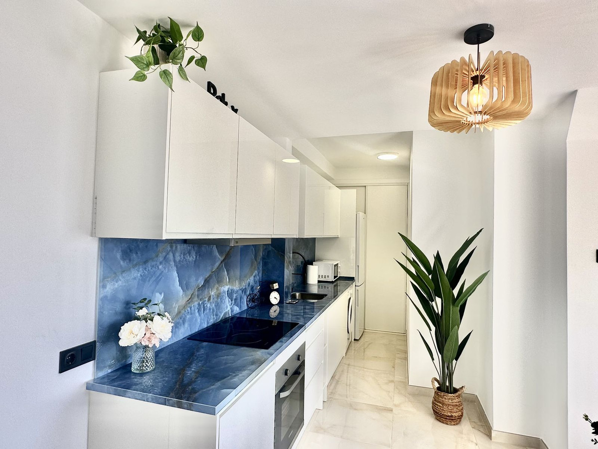 73583ce0b2ae0645da1034d58b9703bb - 16