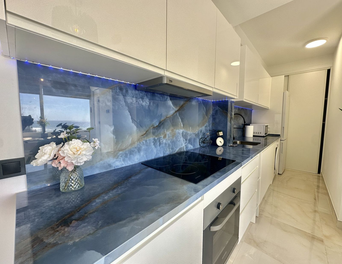 73583ce0b2ae0645da1034d58b9703bb - 17