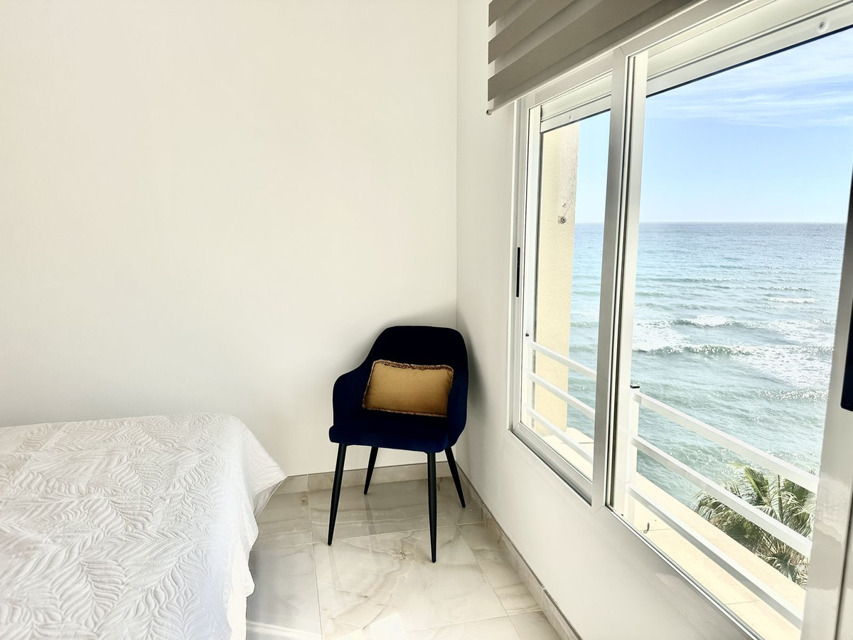 73583ce0b2ae0645da1034d58b9703bb - 24