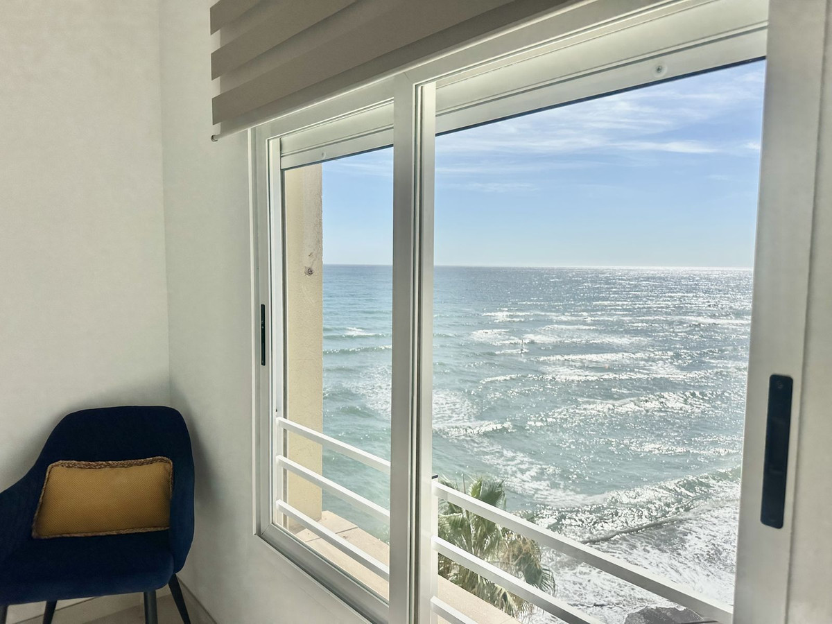 73583ce0b2ae0645da1034d58b9703bb - 25